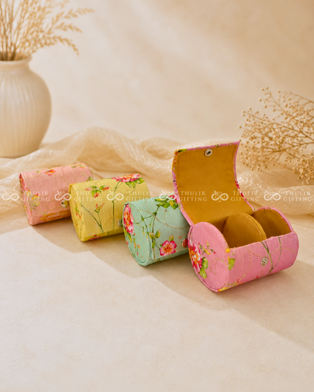Floral Bangle Box Roll (Assorted)